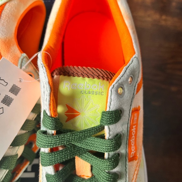 New Rebook  Unisex sneakers size 7 - Picture 7 of 9